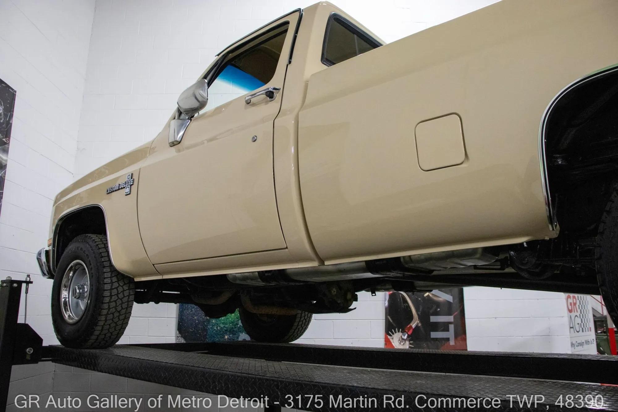 1987 Chevrolet R/V 10 Series V10