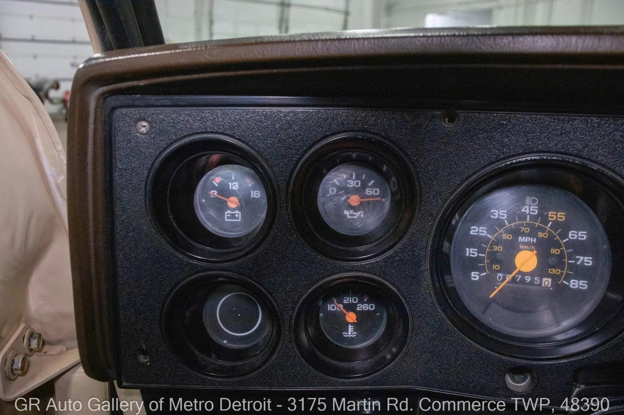 1987 Chevrolet R/V 10 Series V10