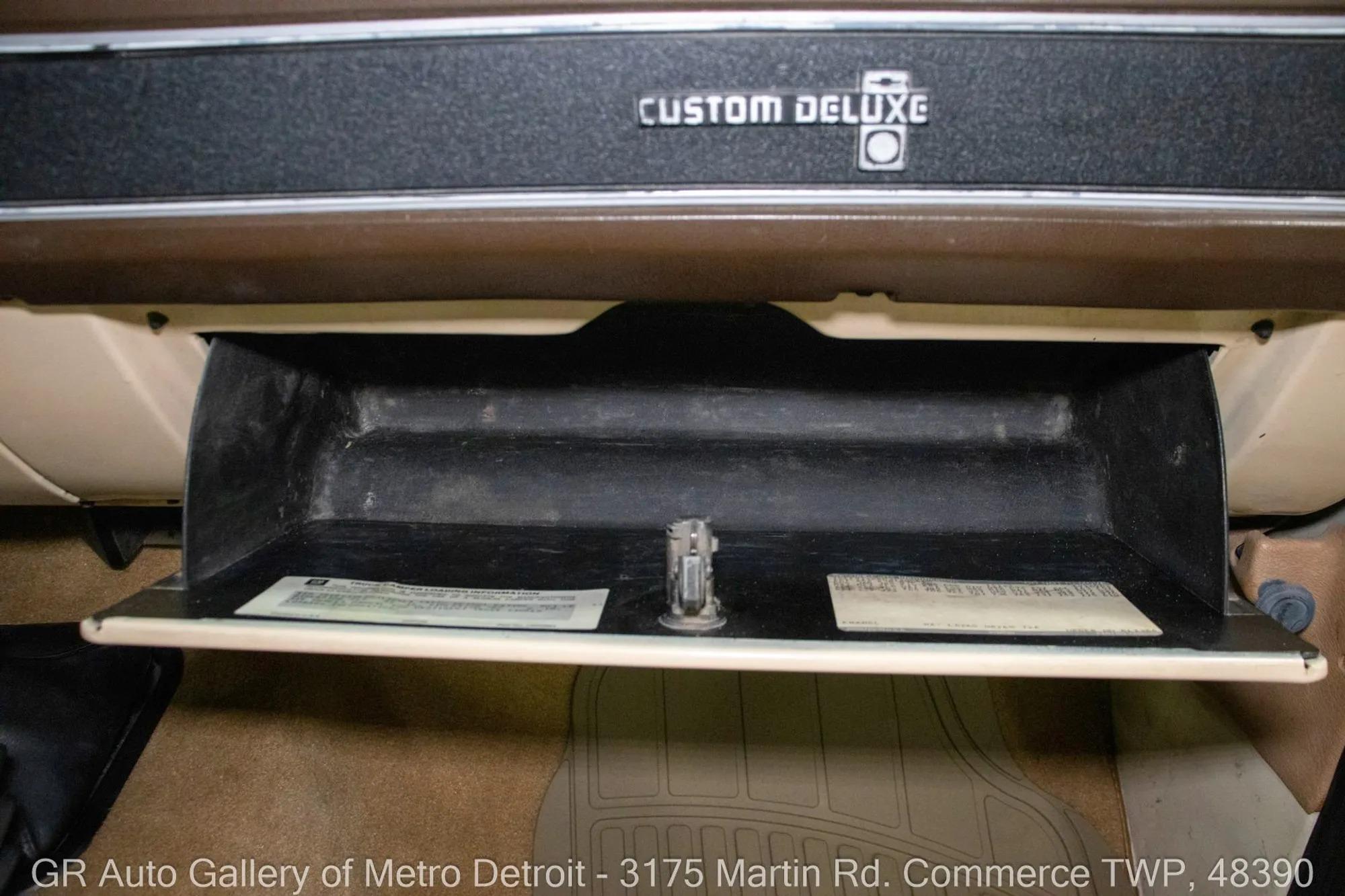 1987 Chevrolet R/V 10 Series V10