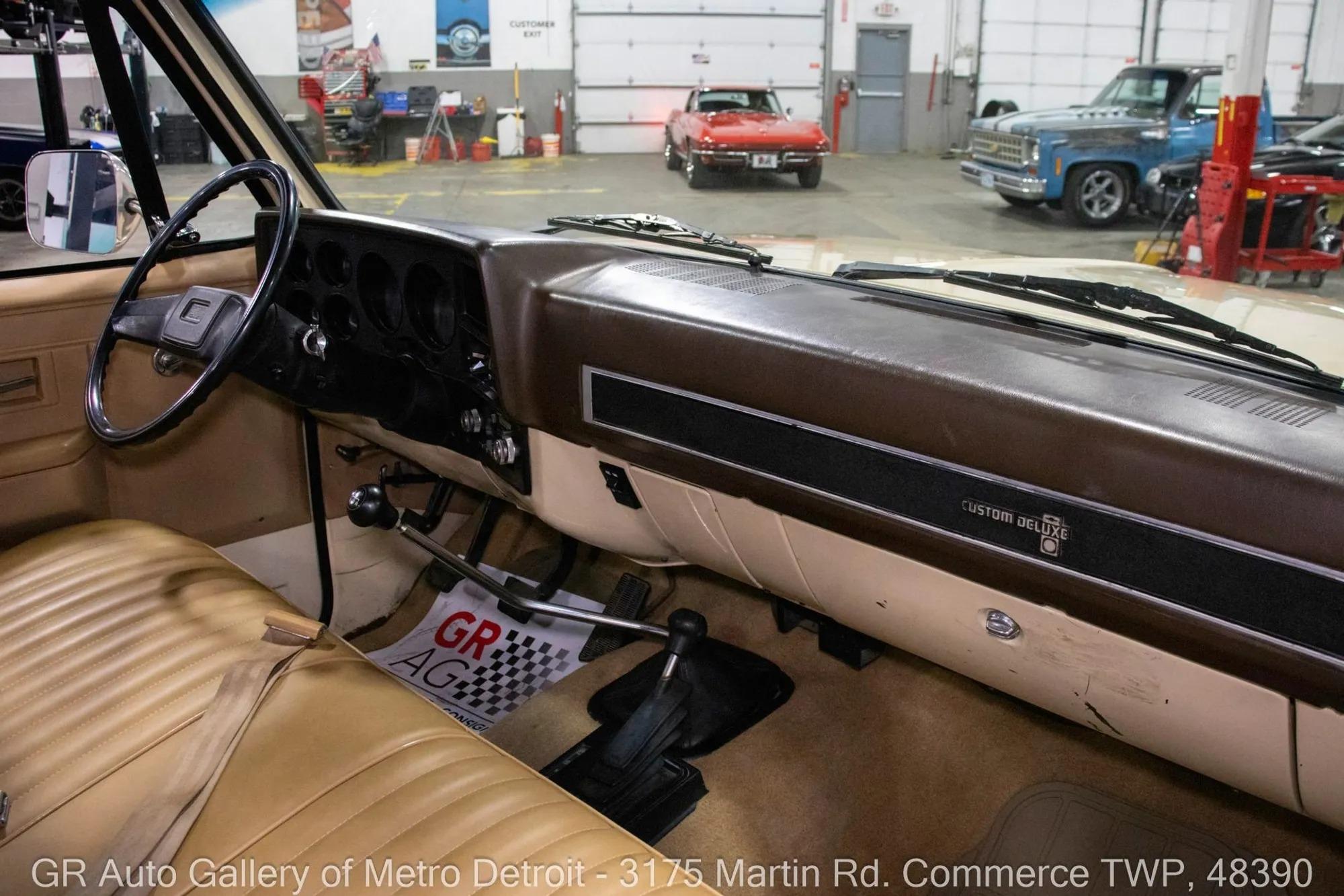 1987 Chevrolet R/V 10 Series V10