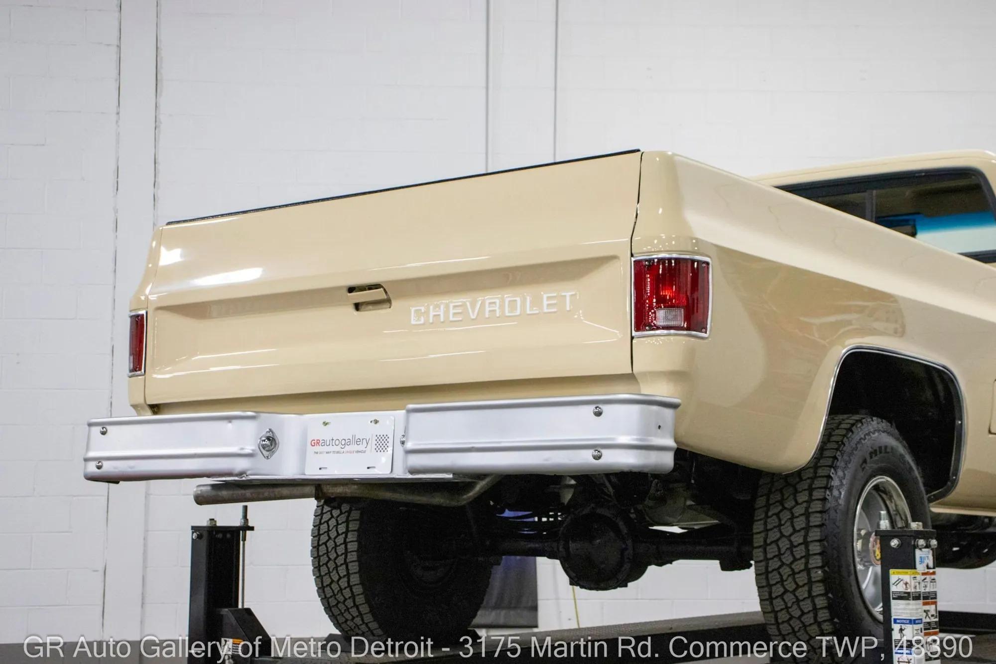 1987 Chevrolet R/V 10 Series V10