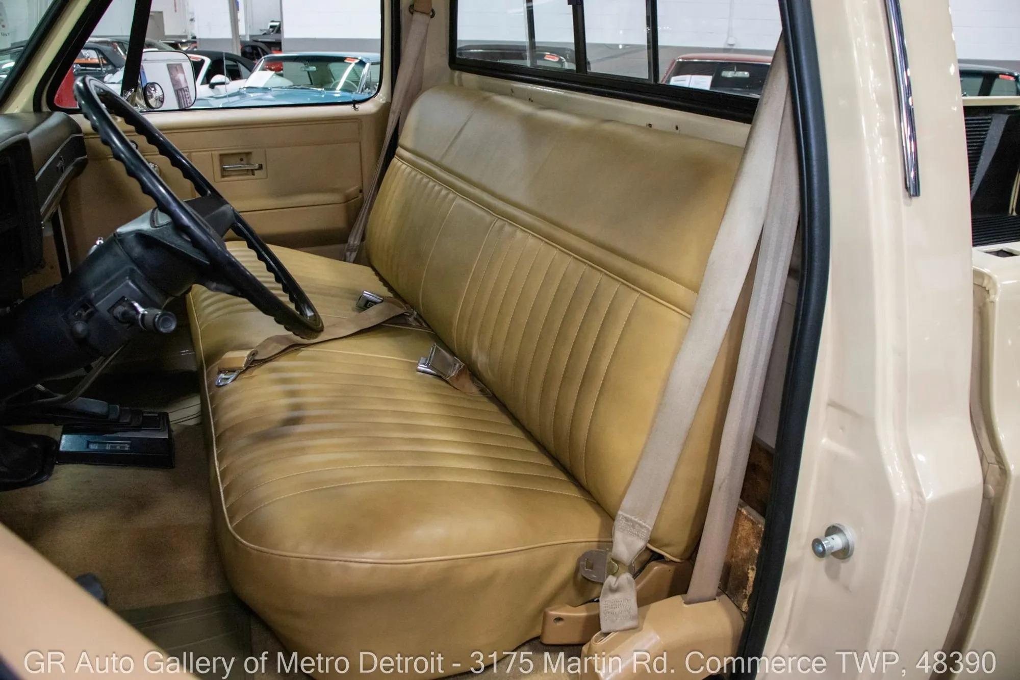 1987 Chevrolet R/V 10 Series V10