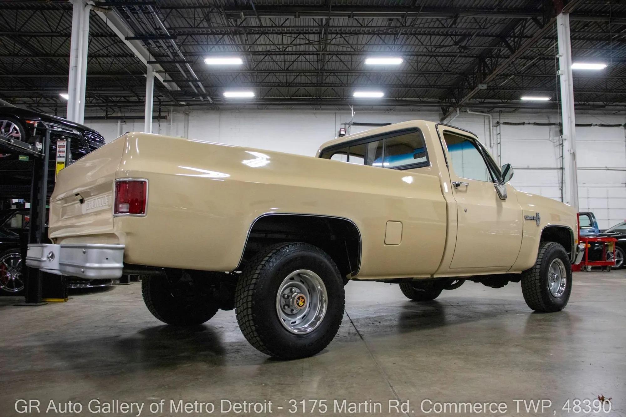 1987 Chevrolet R/V 10 Series V10