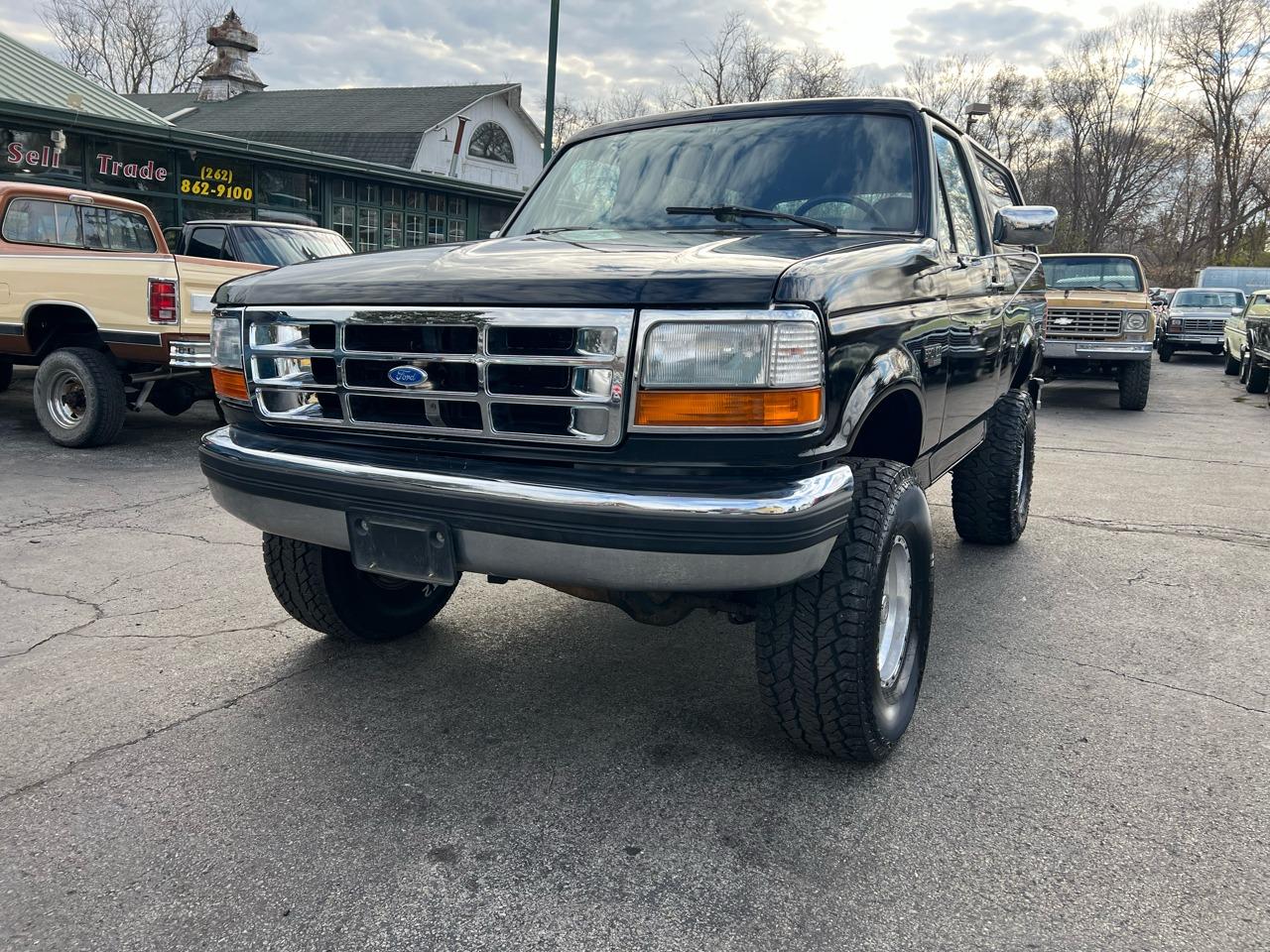 1995 Ford Bronco XLT - 5