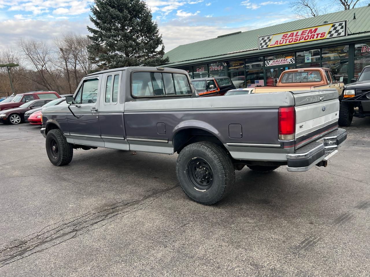 1990 Ford F-250 - 2