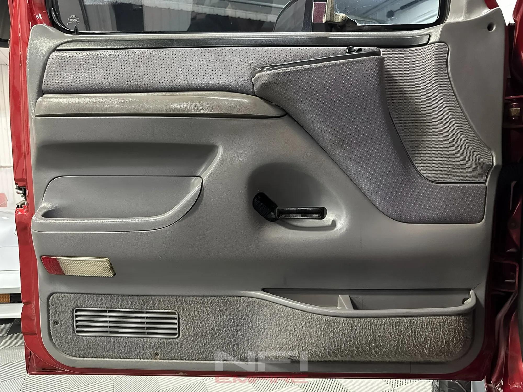 1997 Ford F-250 XL 4×4