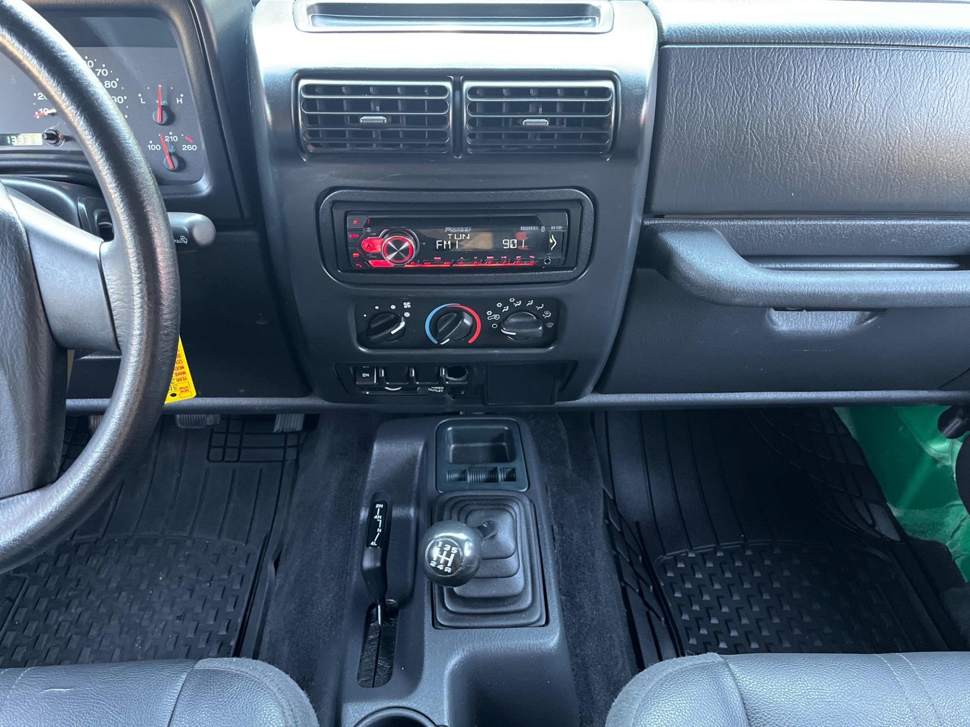 2004 Jeep Wrangler SE