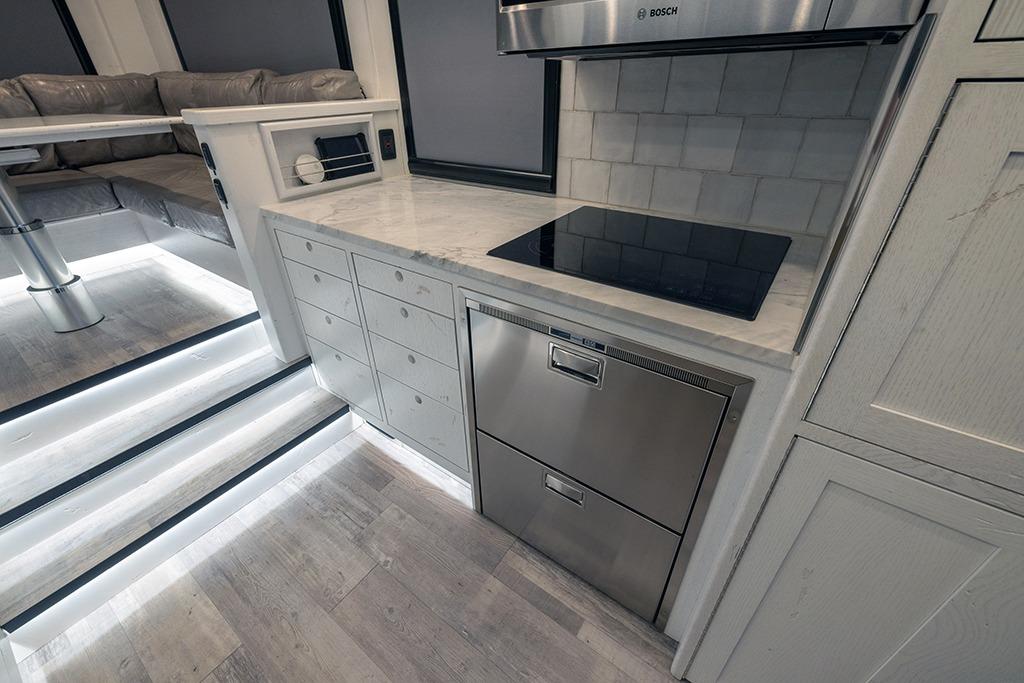 2020 EarthRoamer HD 005