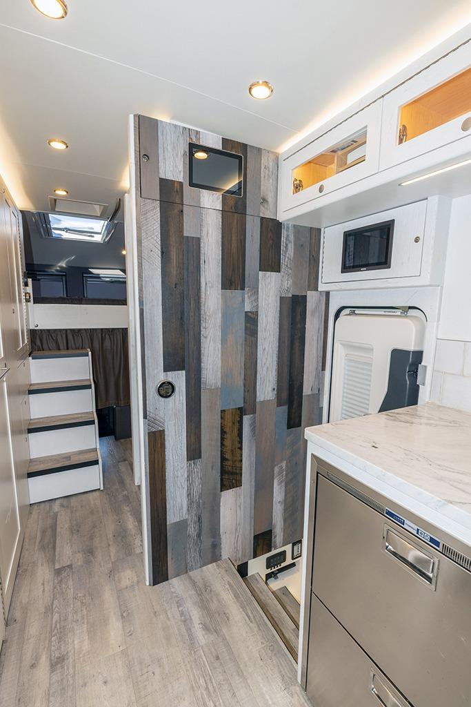 2020 EarthRoamer HD 005