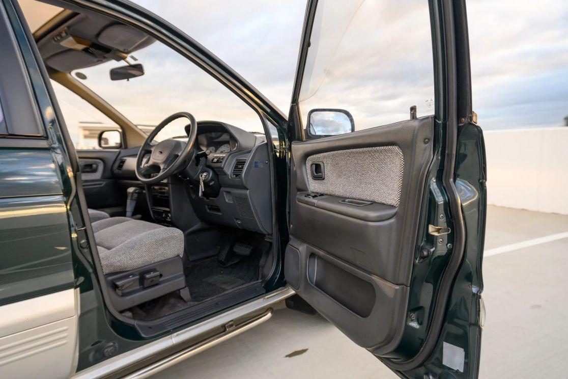 1992 Mitsubishi RVR X