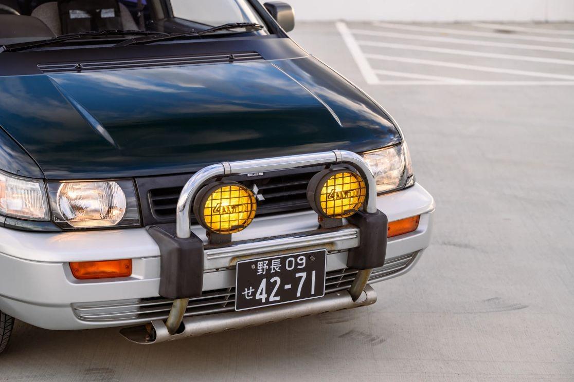 1992 Mitsubishi RVR X