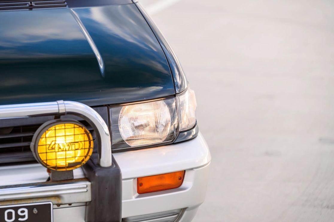 1992 Mitsubishi RVR X