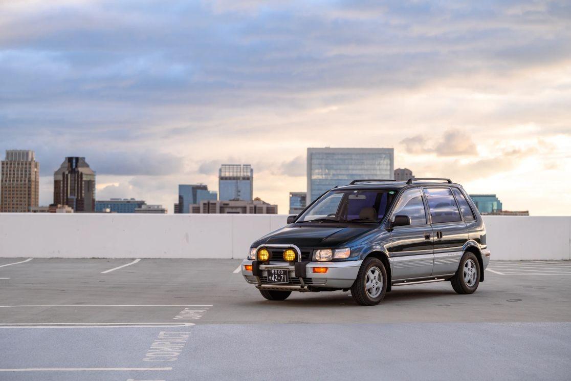 1992 Mitsubishi RVR X