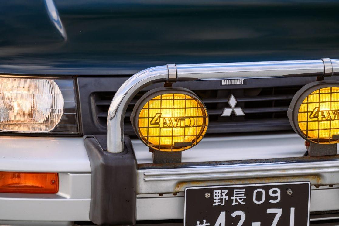 1992 Mitsubishi RVR X