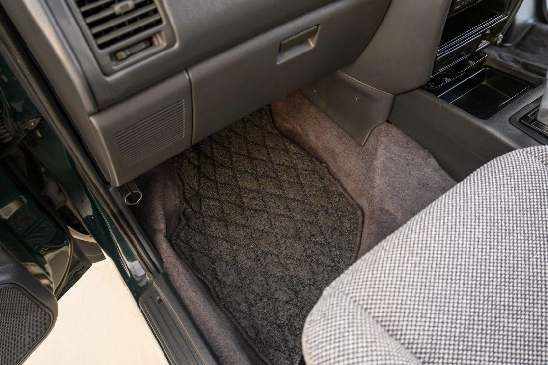 1992 Mitsubishi RVR X