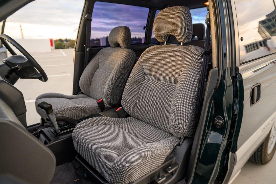 1992 Mitsubishi RVR X