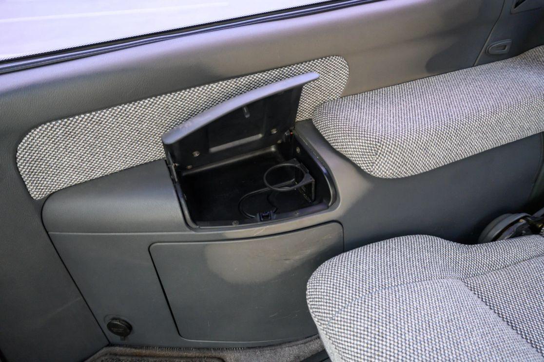 1992 Mitsubishi RVR X