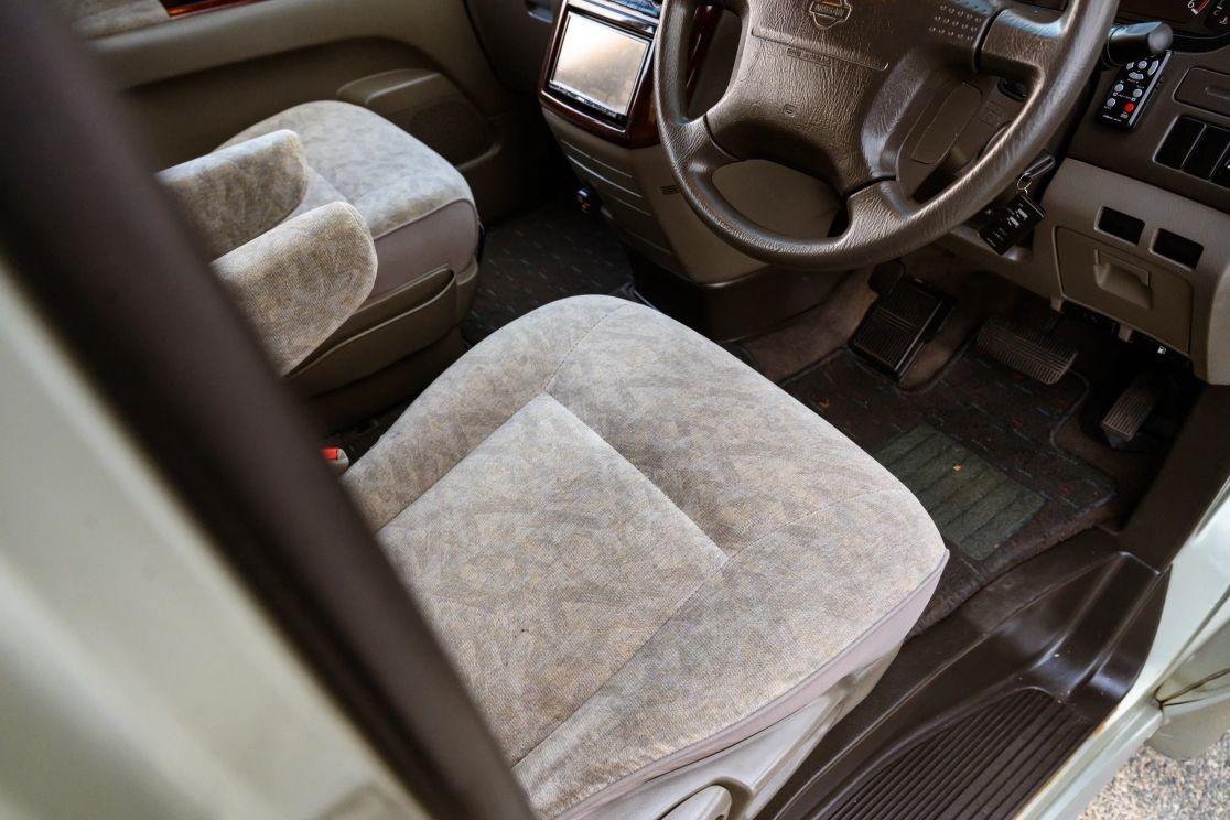 1997 Nissan Elgrand V