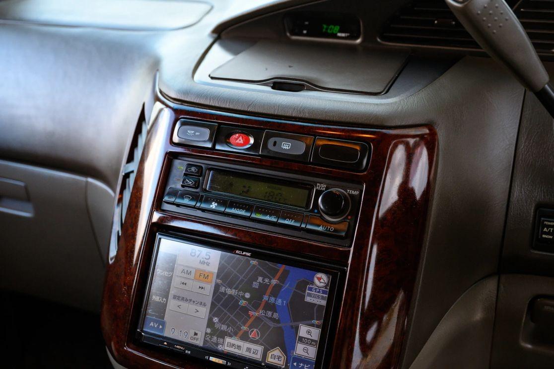 1997 Nissan Elgrand V