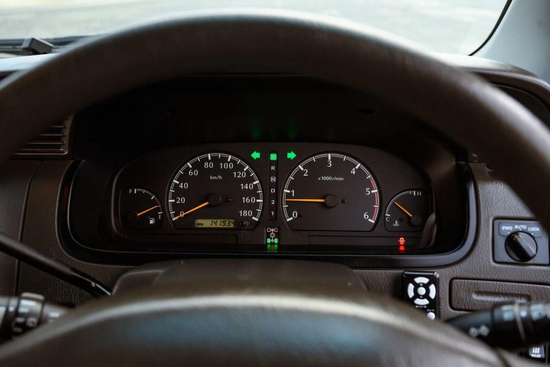 1997 Nissan Elgrand V