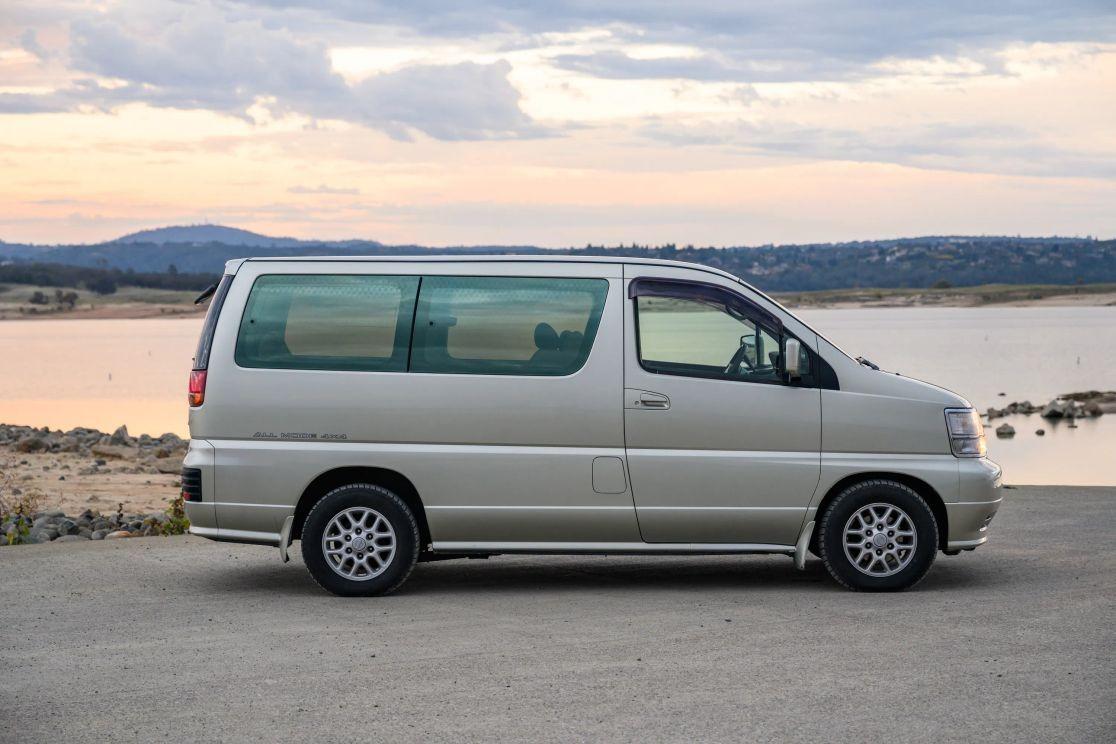 1997 Nissan Elgrand V
