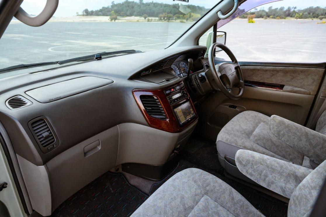 1997 Nissan Elgrand V