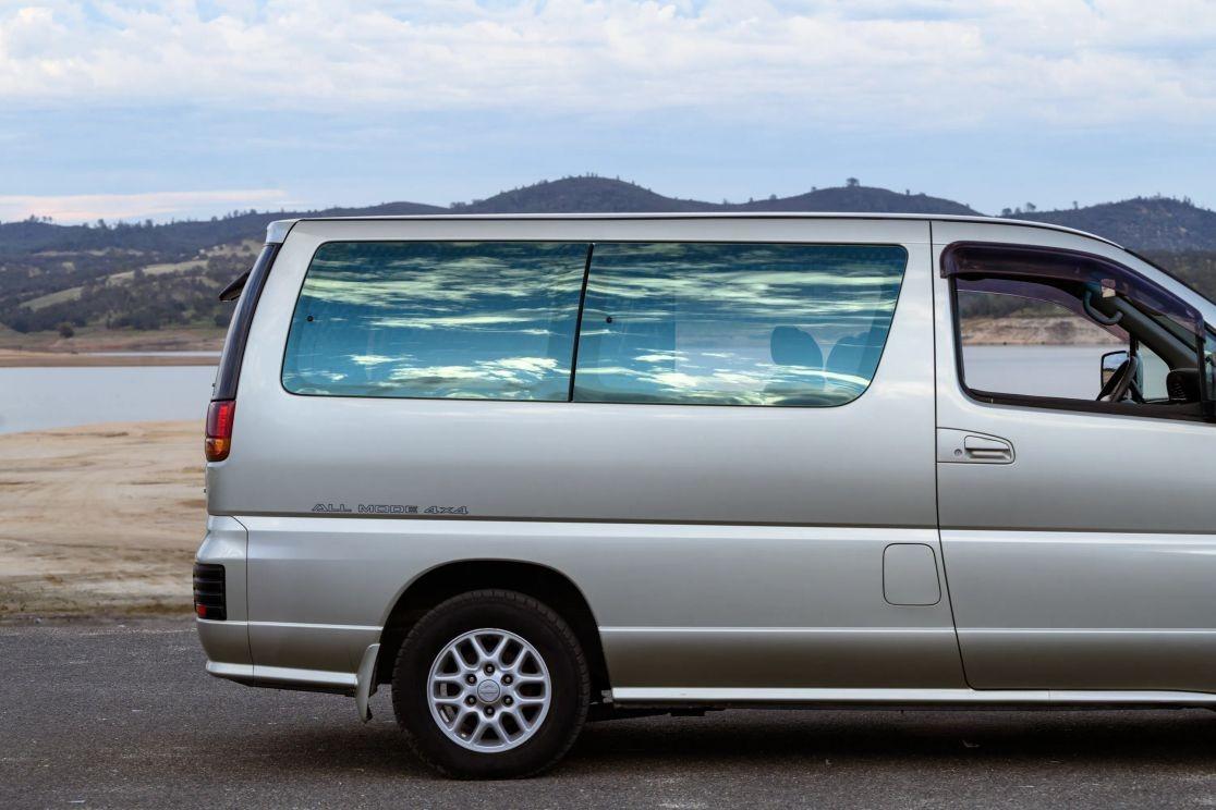 1997 Nissan Elgrand V