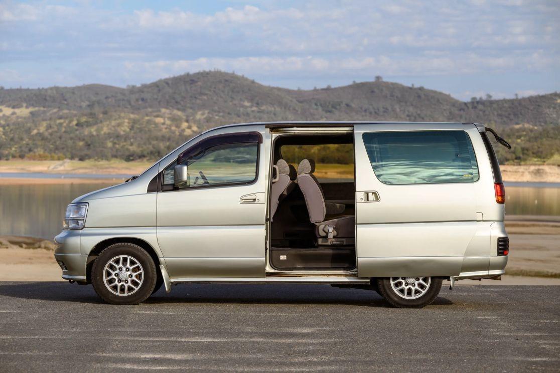 1997 Nissan Elgrand V