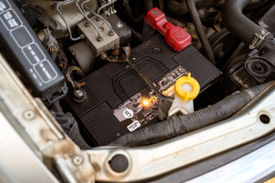 1997 Nissan Elgrand V