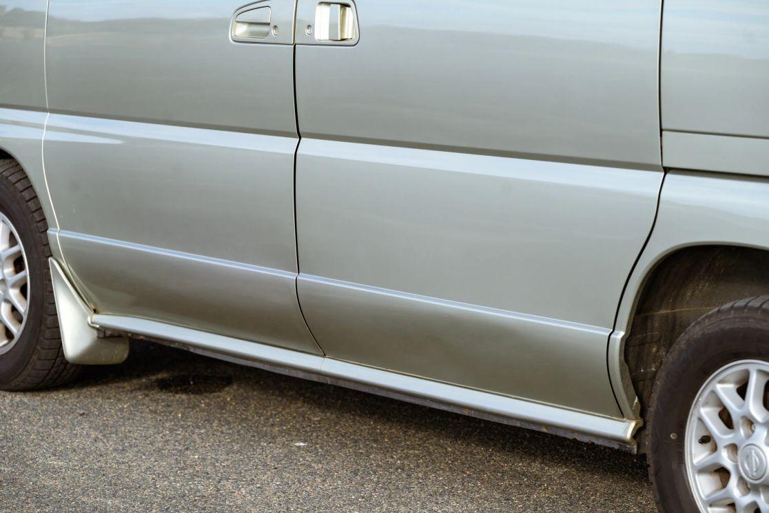 1997 Nissan Elgrand V