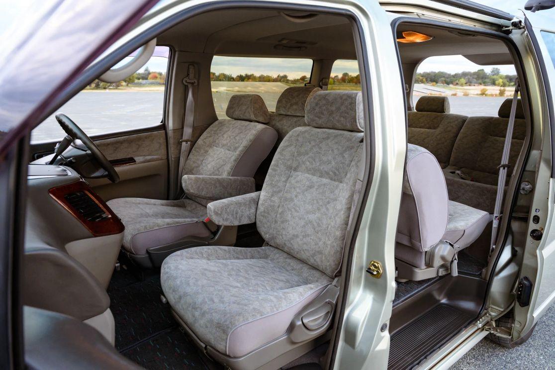 1997 Nissan Elgrand V