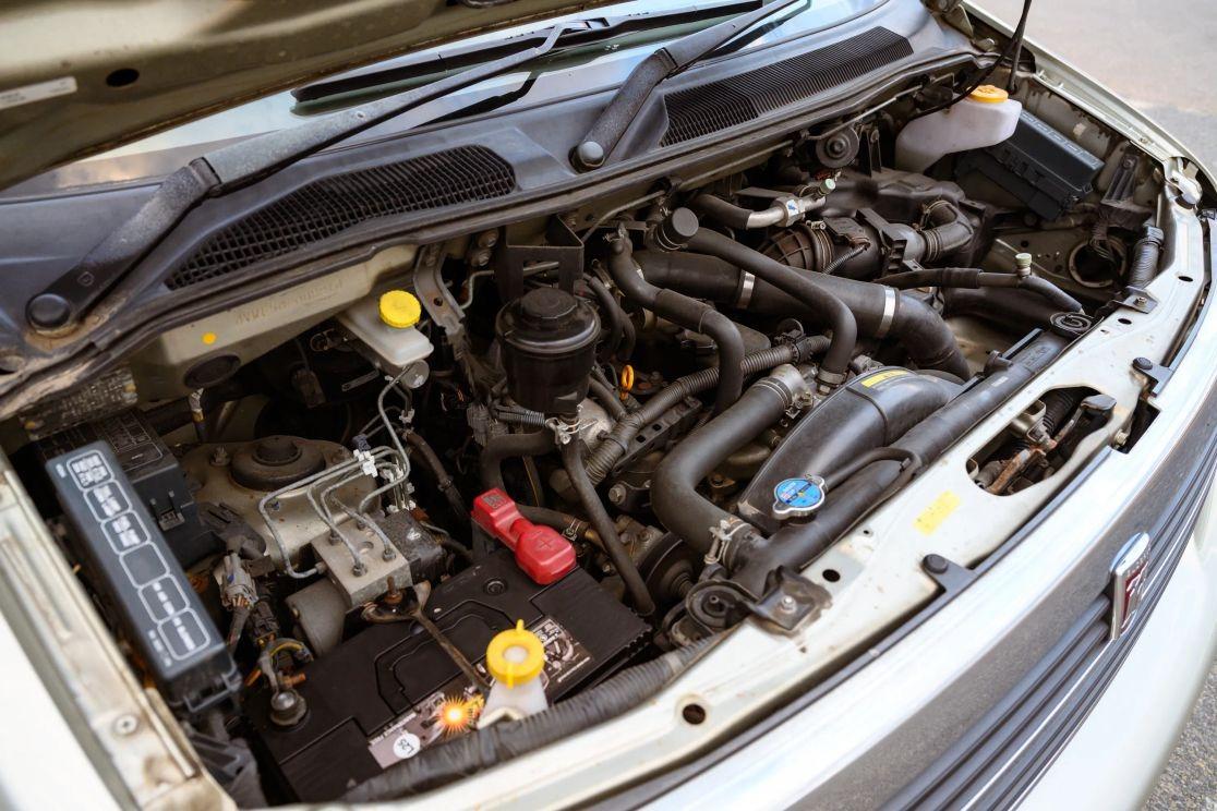 1997 Nissan Elgrand V