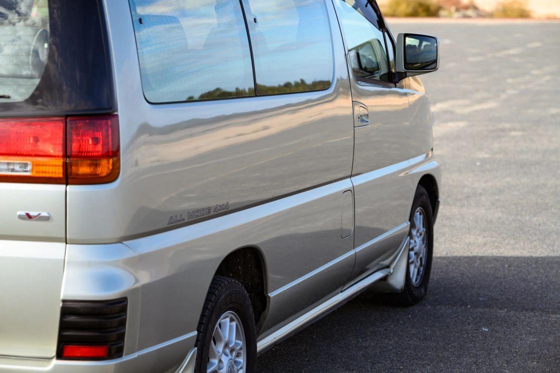 1997 Nissan Elgrand V