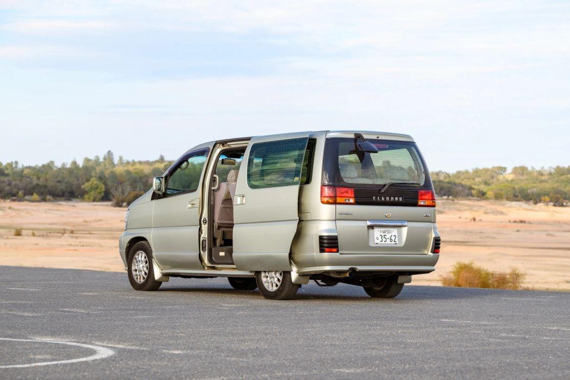1997 Nissan Elgrand V - 4