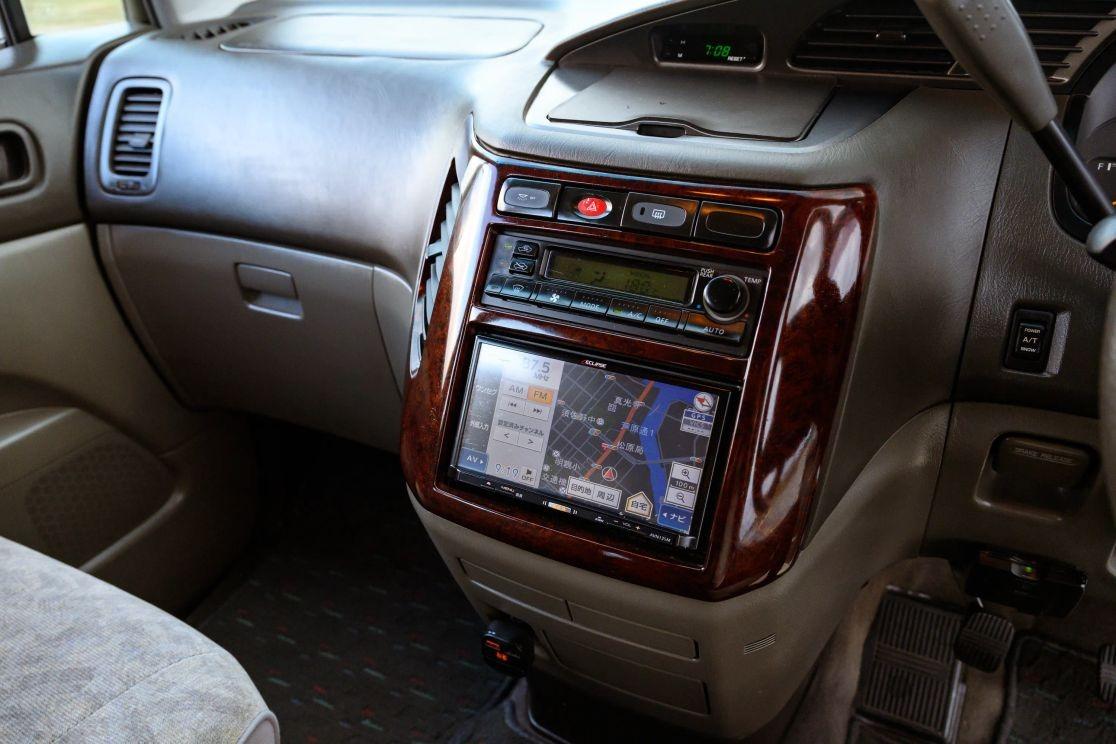 1997 Nissan Elgrand V