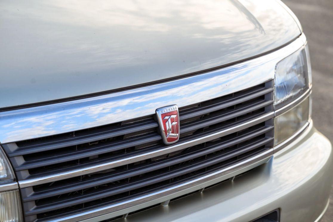 1997 Nissan Elgrand V