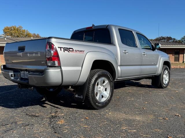 2015 Toyota Tacoma - 5