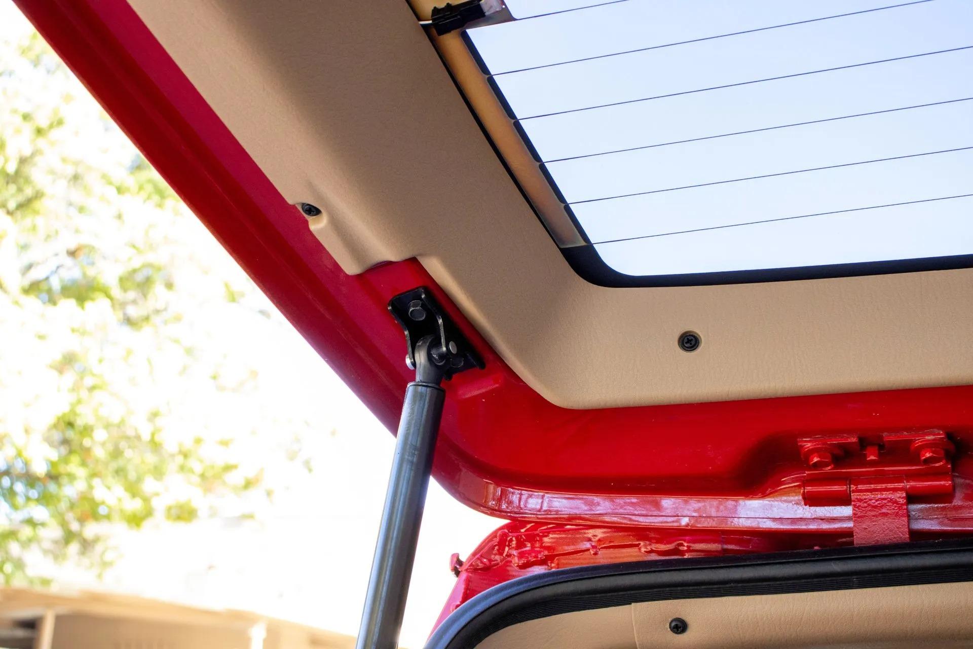 13k Mile 2001 Jeep Cherokee Limited