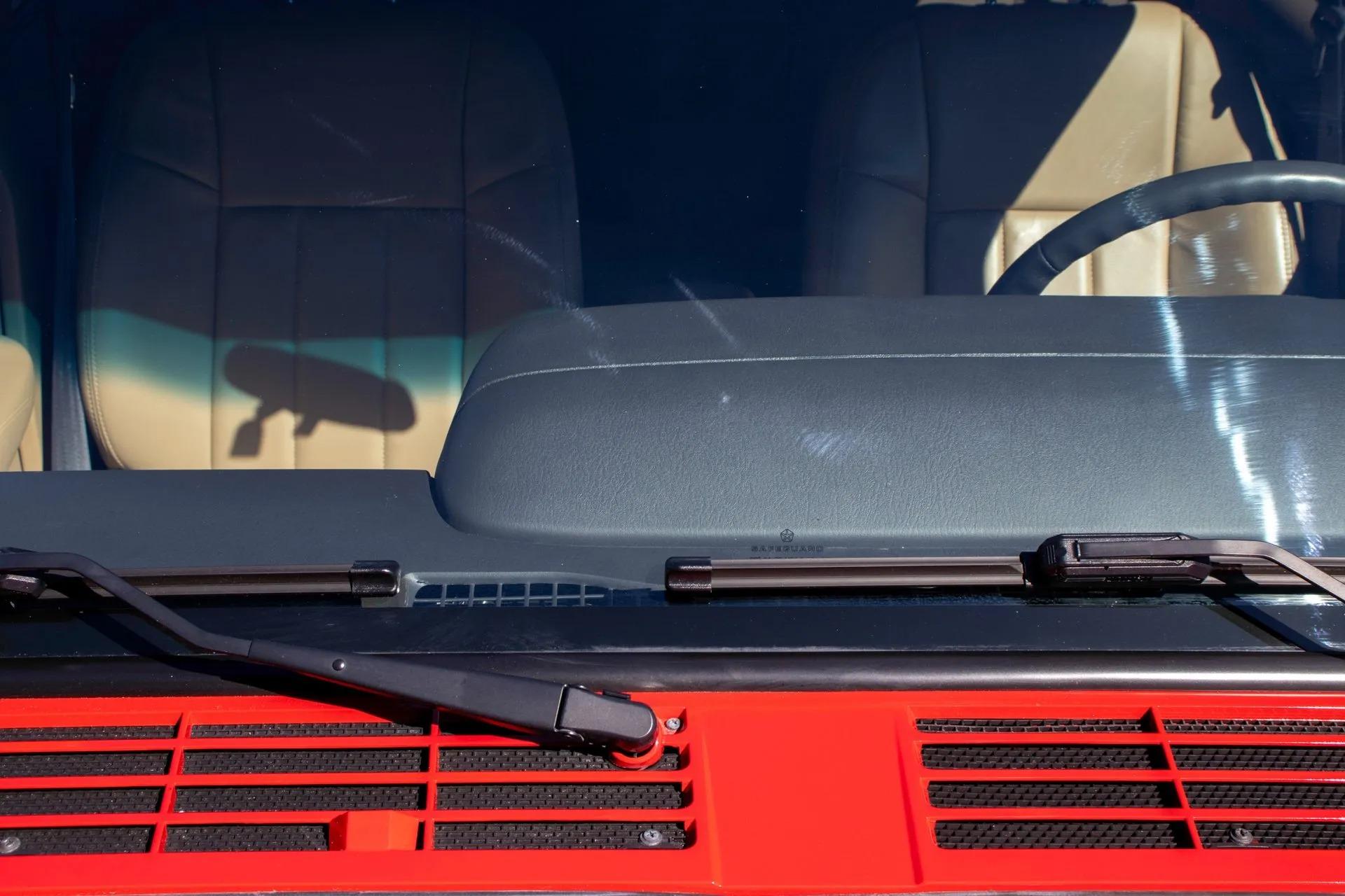 13k Mile 2001 Jeep Cherokee Limited