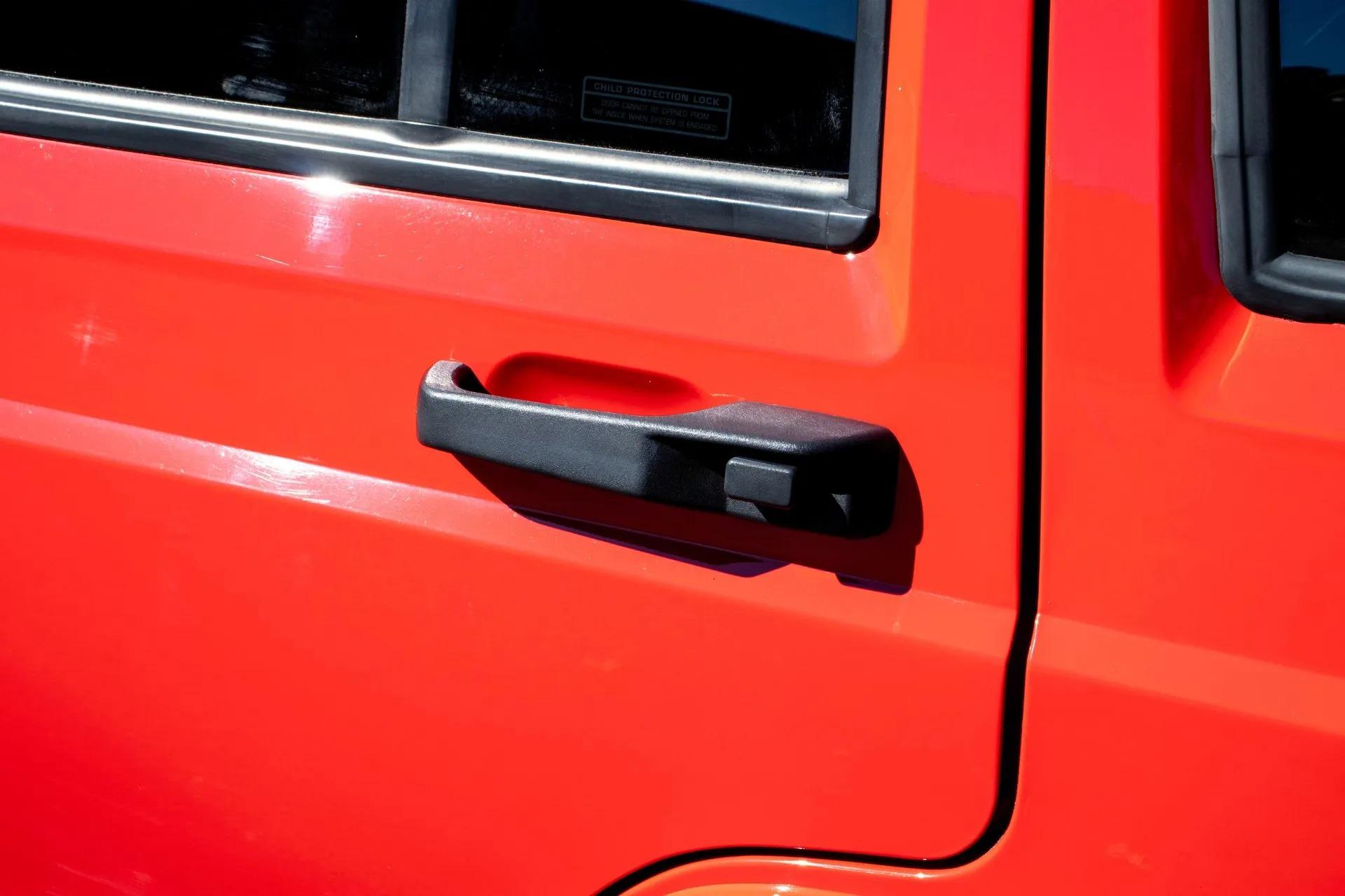 13k Mile 2001 Jeep Cherokee Limited