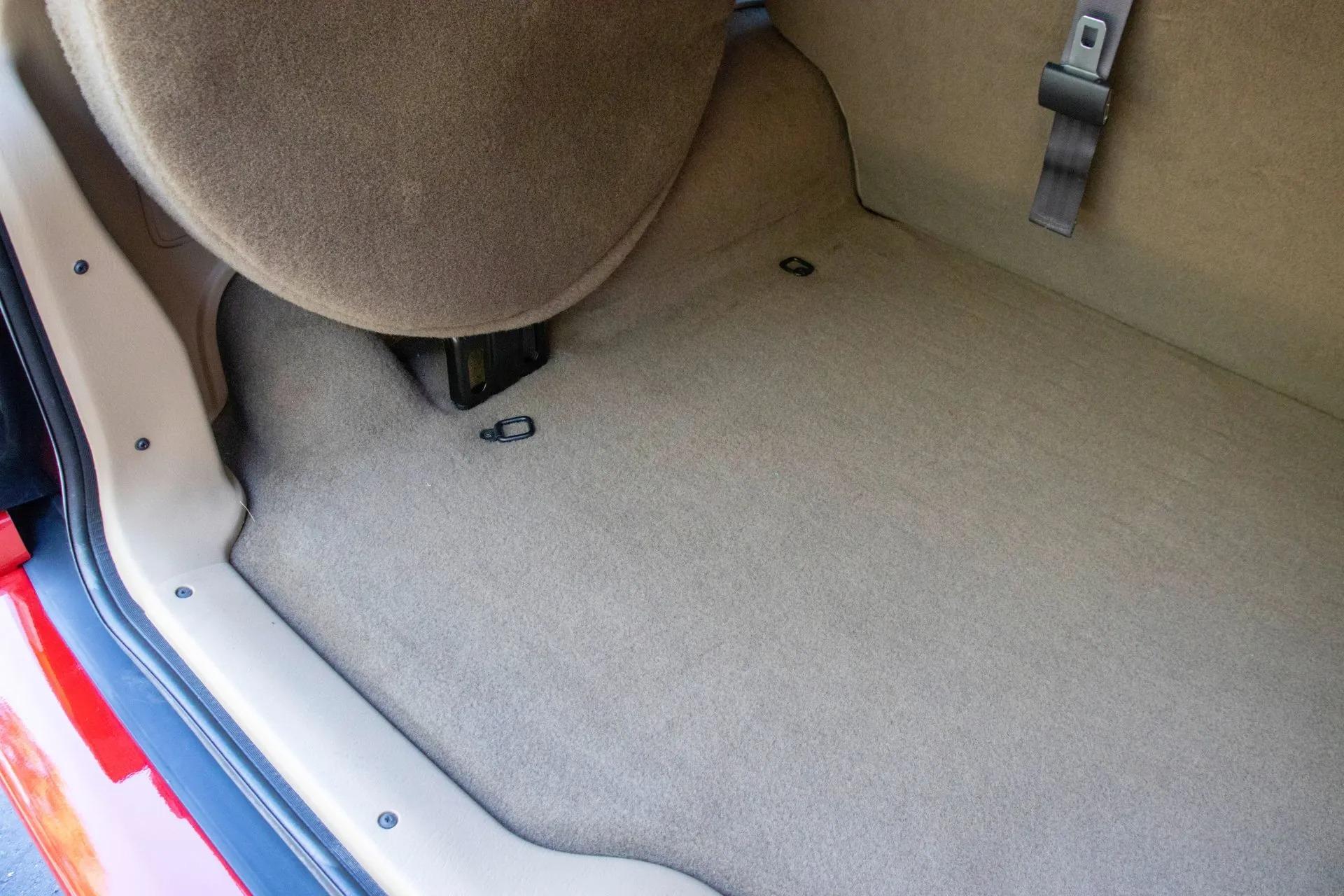 13k Mile 2001 Jeep Cherokee Limited