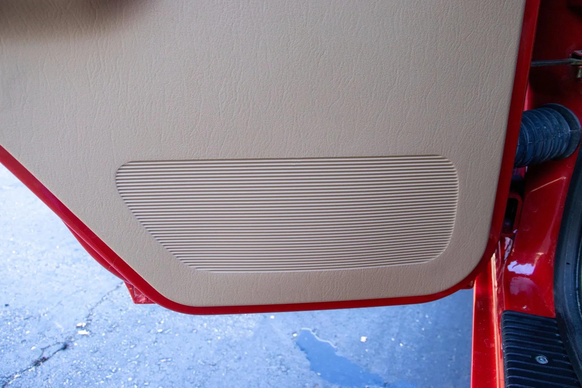 13k Mile 2001 Jeep Cherokee Limited