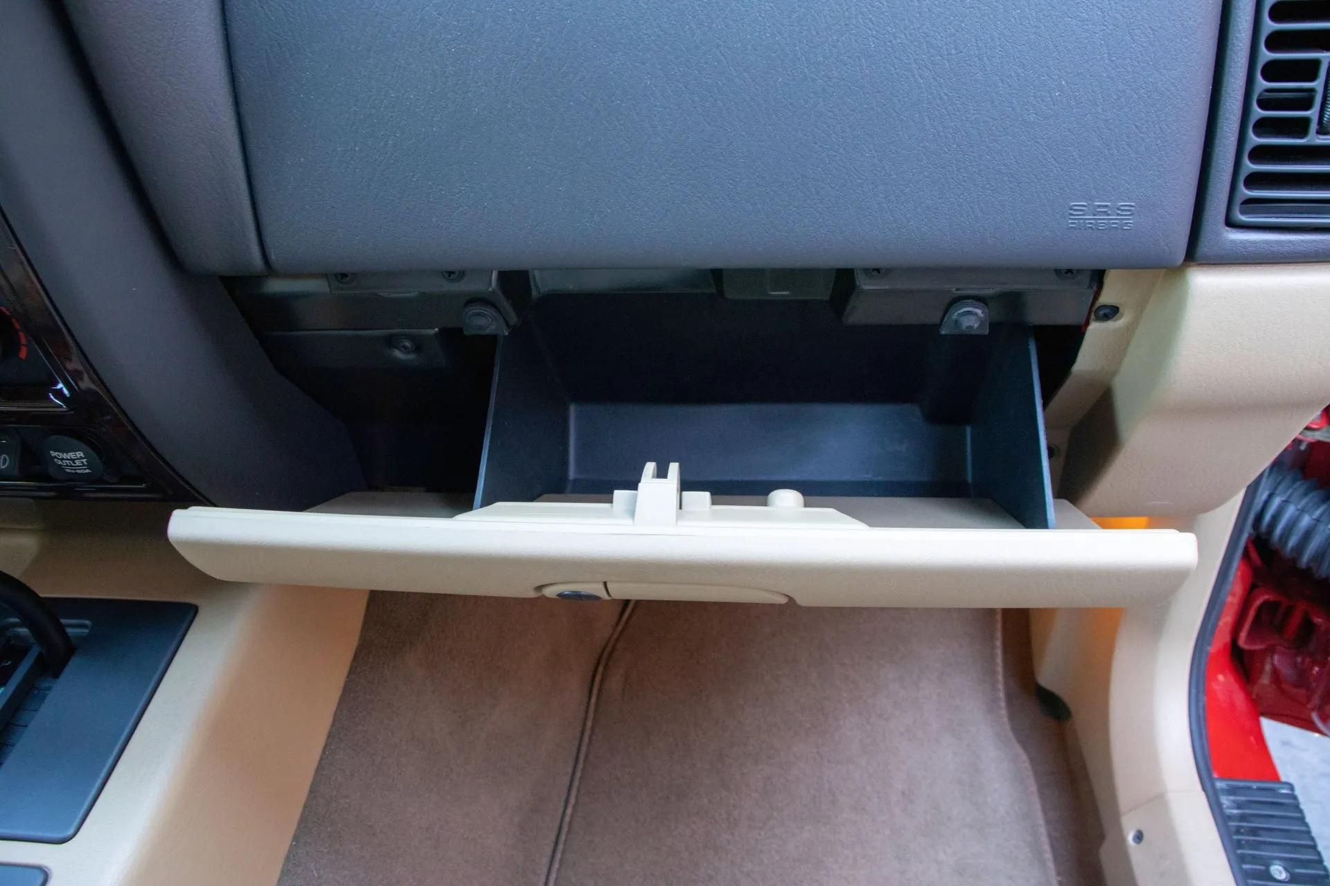 13k Mile 2001 Jeep Cherokee Limited