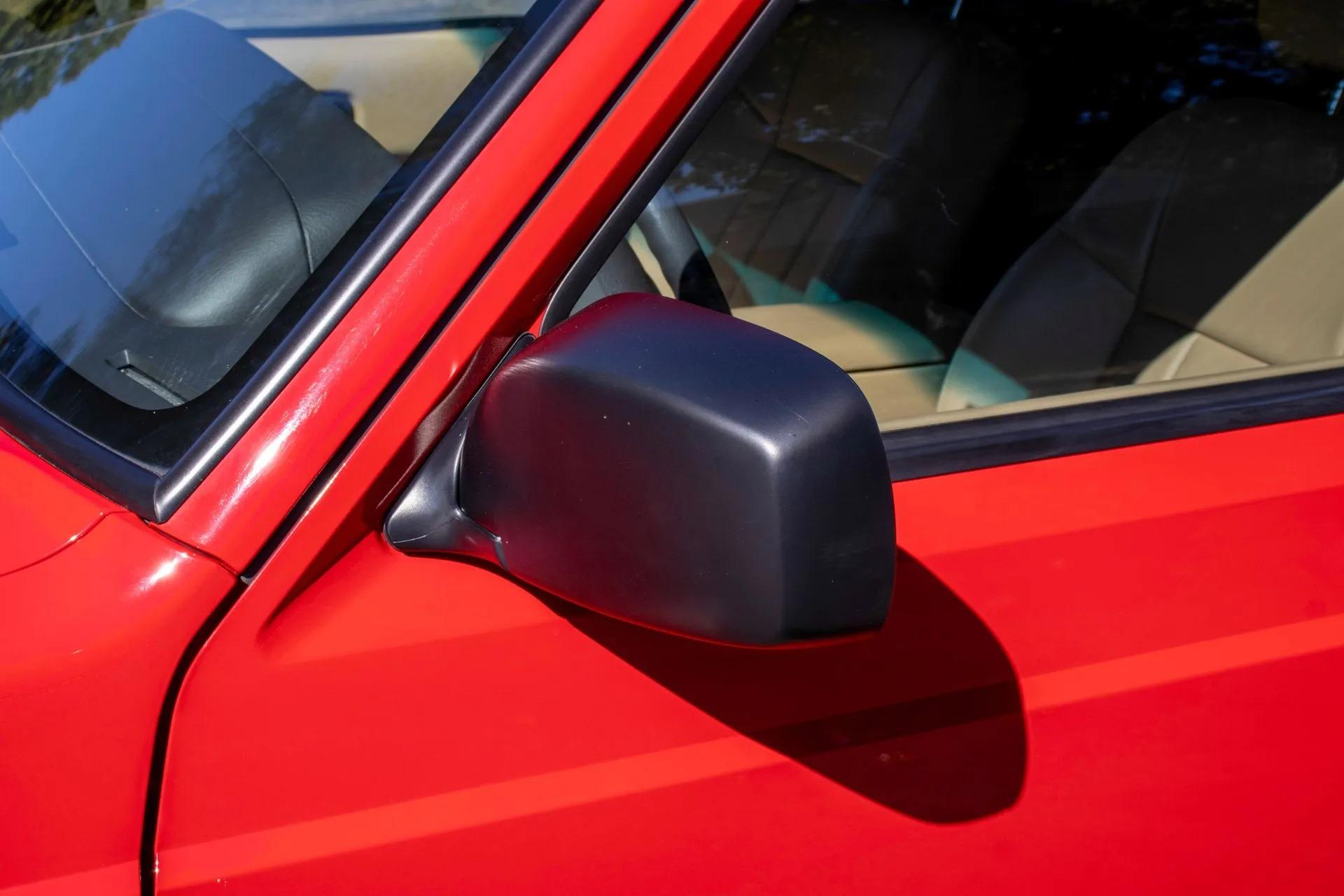 13k Mile 2001 Jeep Cherokee Limited