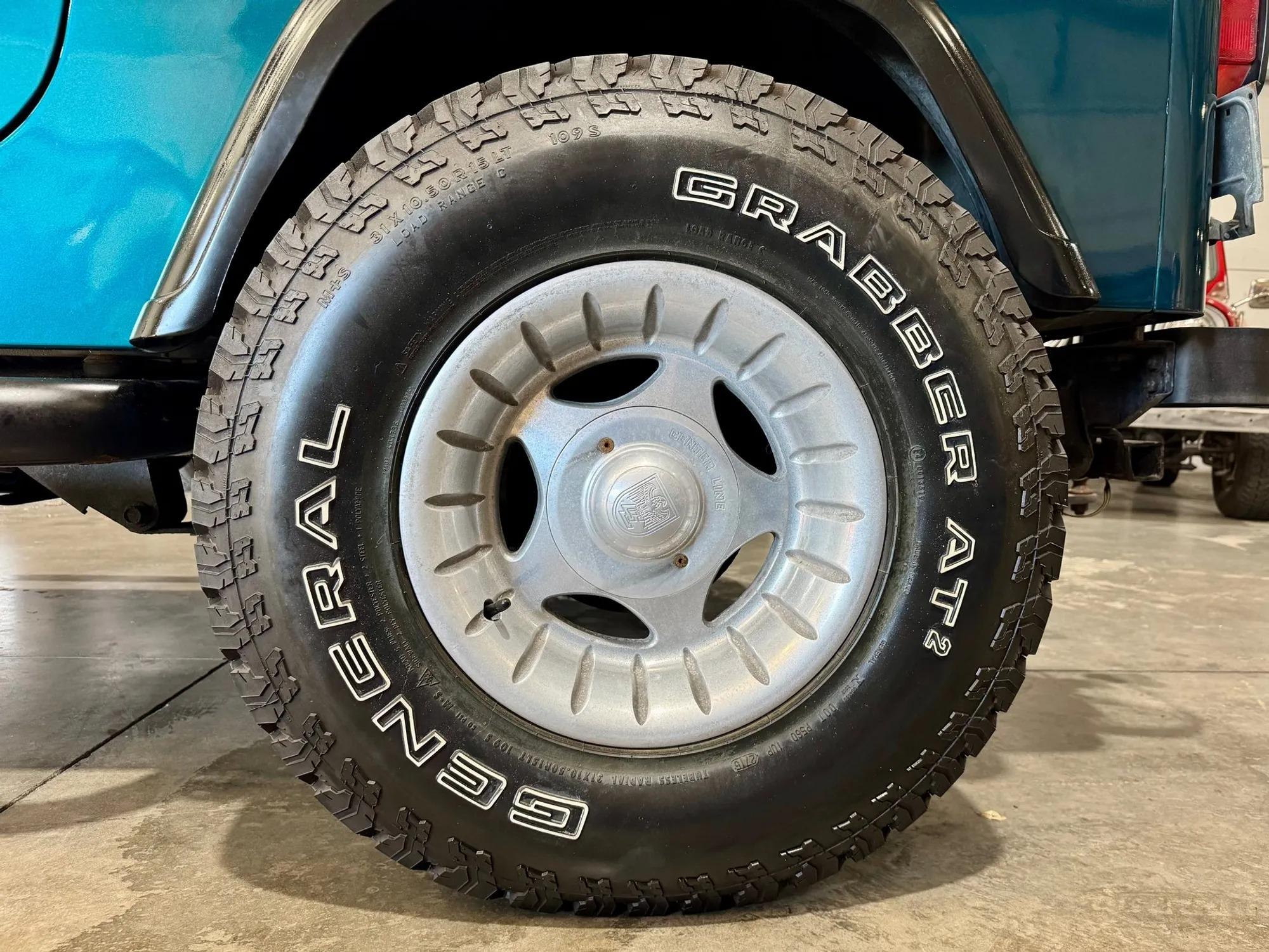 1995 Jeep Wrangler S