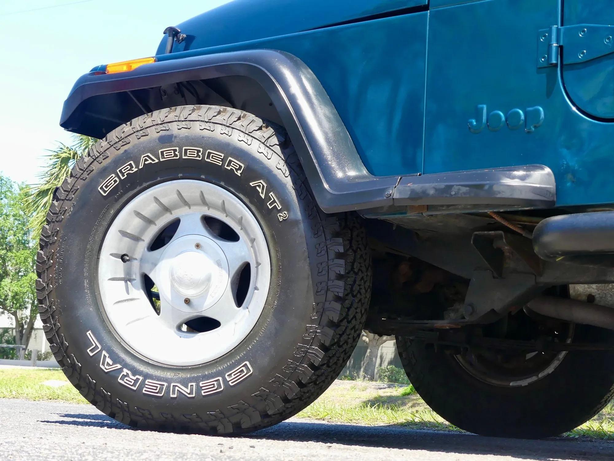 1995 Jeep Wrangler S