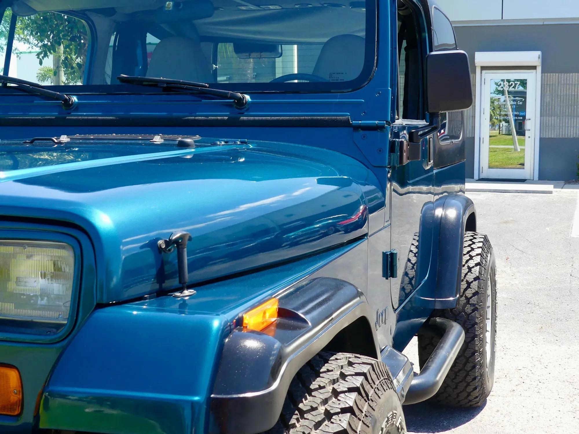 1995 Jeep Wrangler S