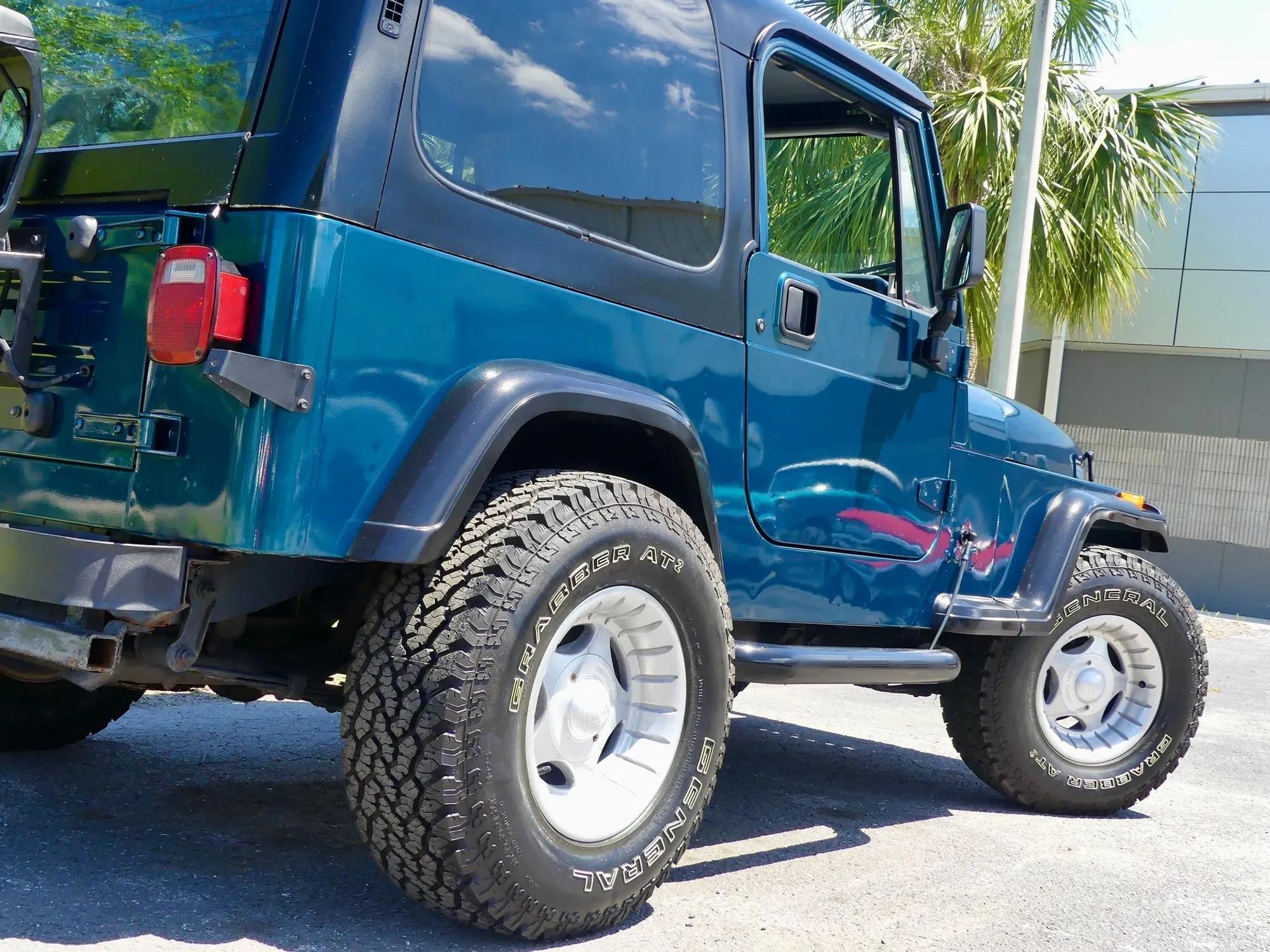 1995 Jeep Wrangler S