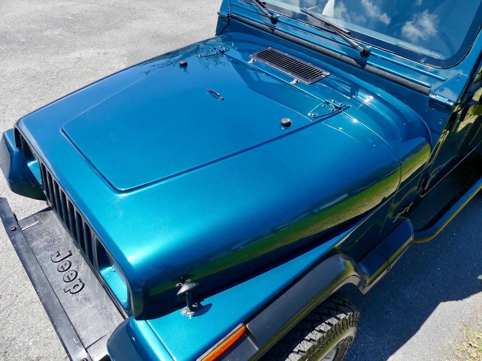 1995 Jeep Wrangler S