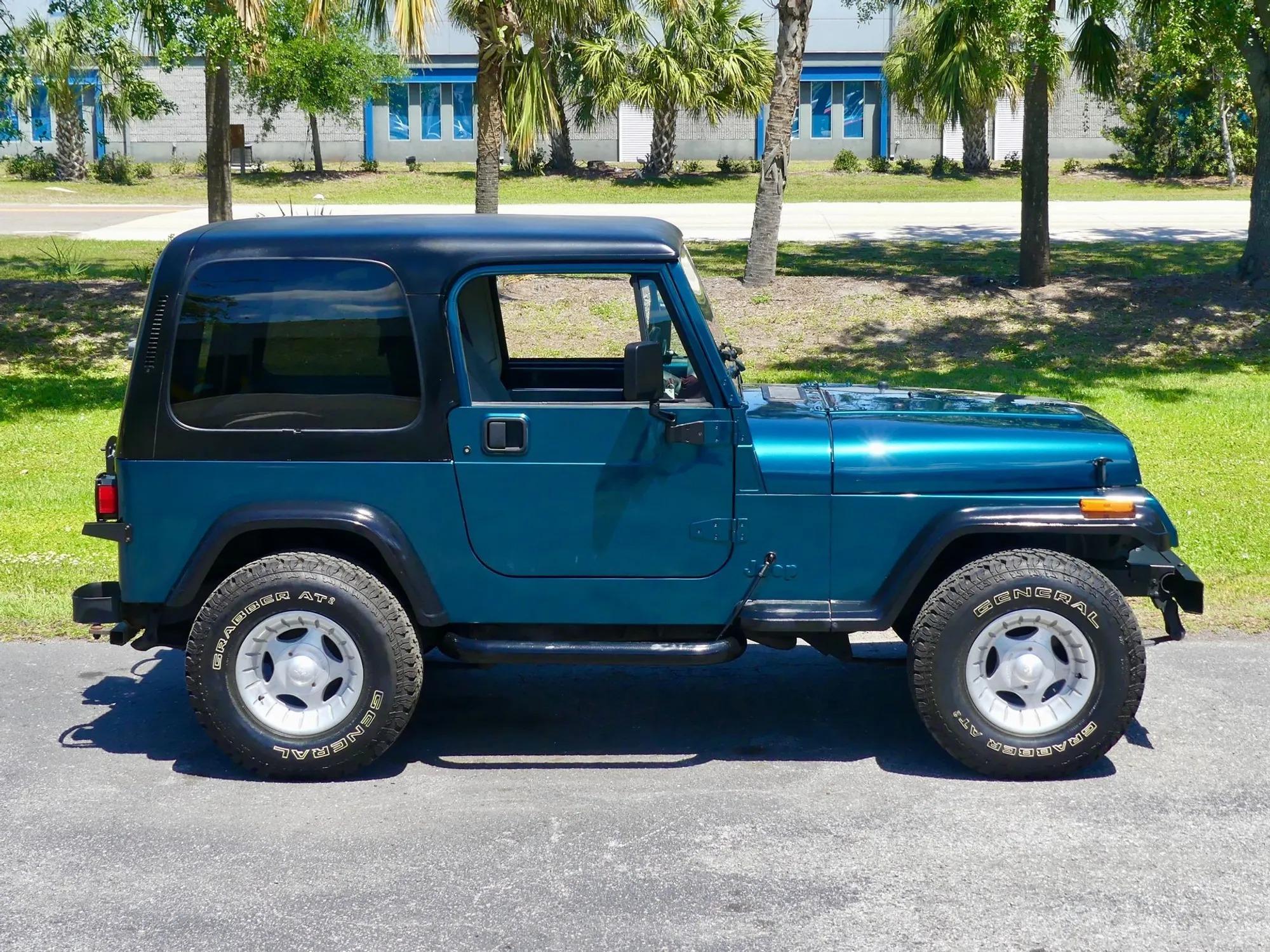 1995 Jeep Wrangler S